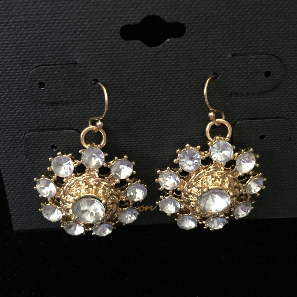 Jewelry - Picture 4 of 8